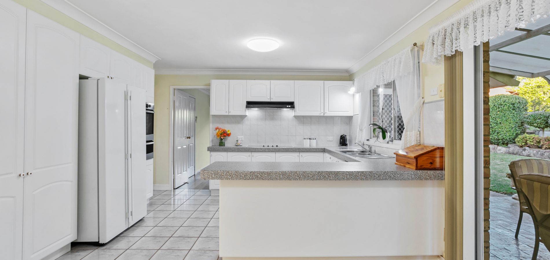 4 Cooper Court, Castle Hill NSW 2154 - photo 2