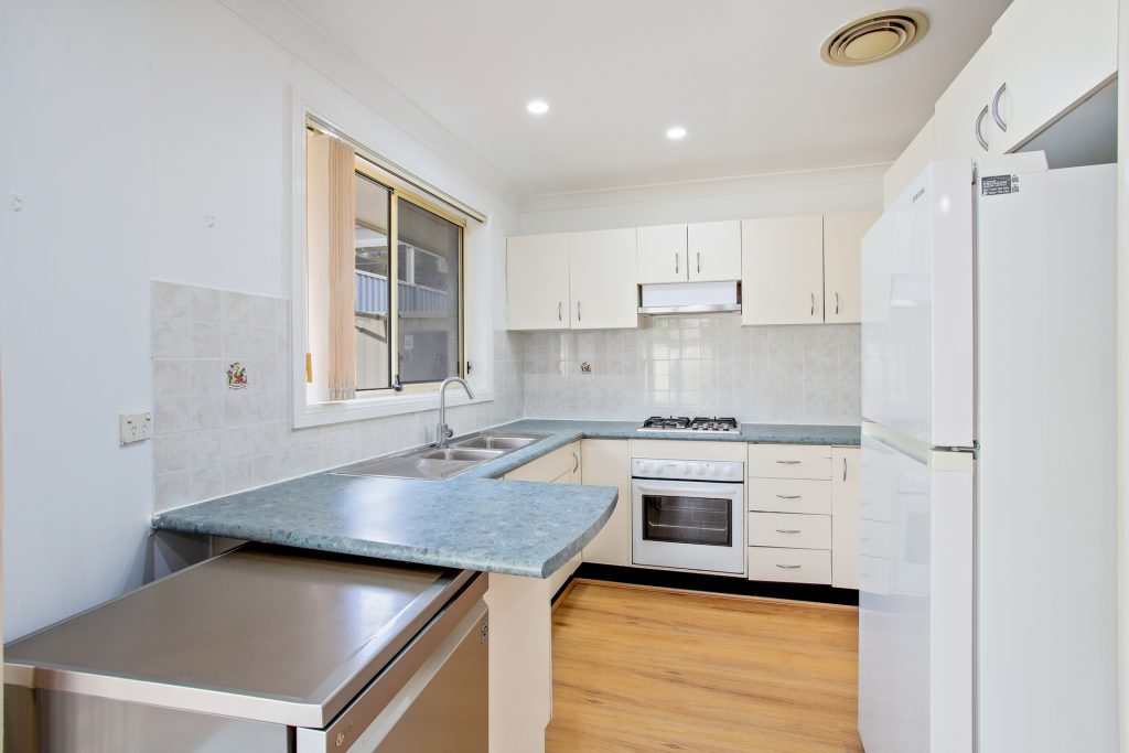 10/31-33 Tungarra Road, Girraween NSW 2145 - photo 4