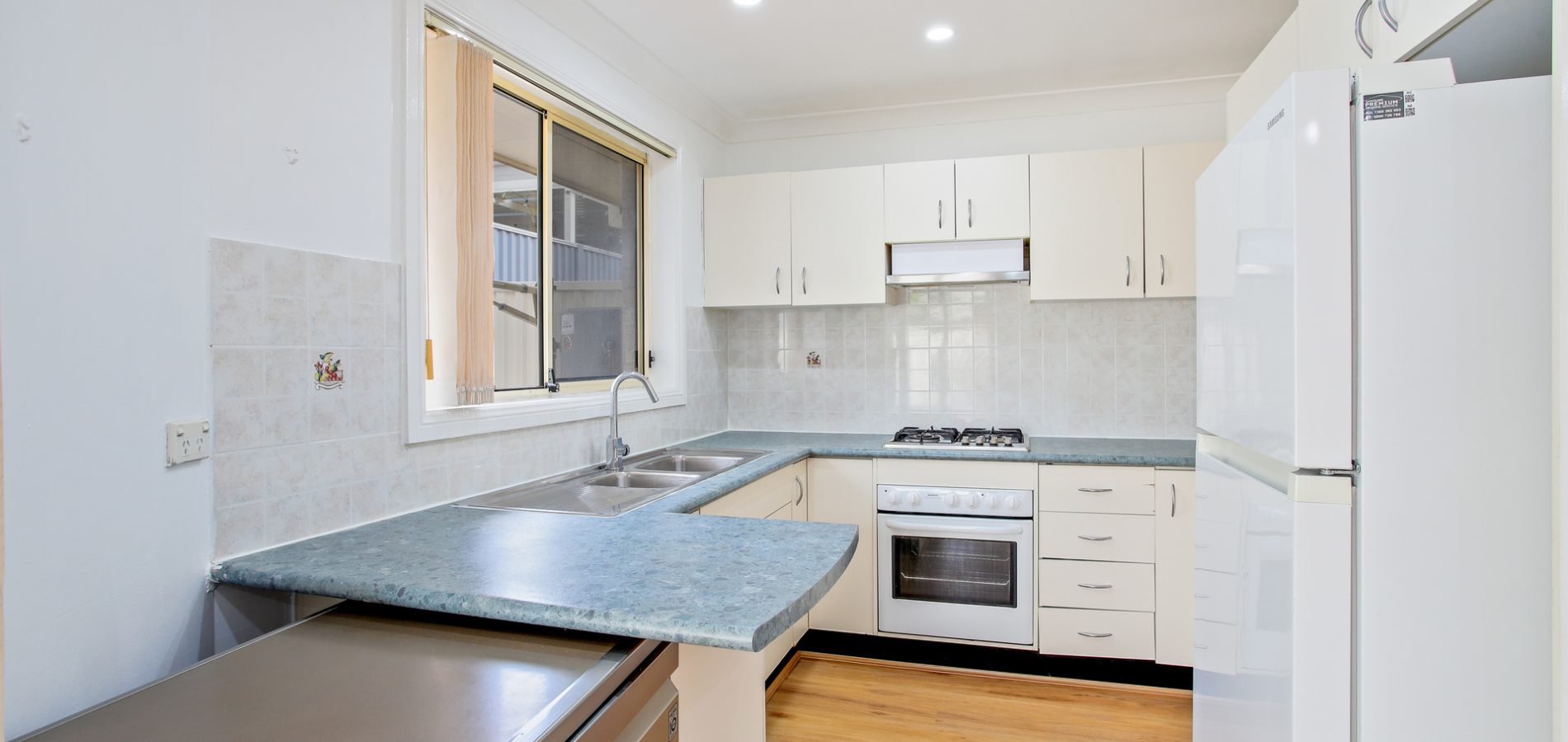 10/31-33 Tungarra Road, Girraween NSW 2145 - photo 4