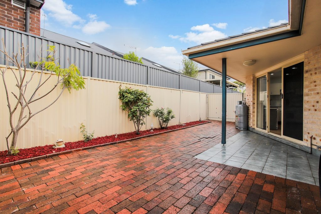 10/31-33 Tungarra Road, Girraween NSW 2145 - photo 8