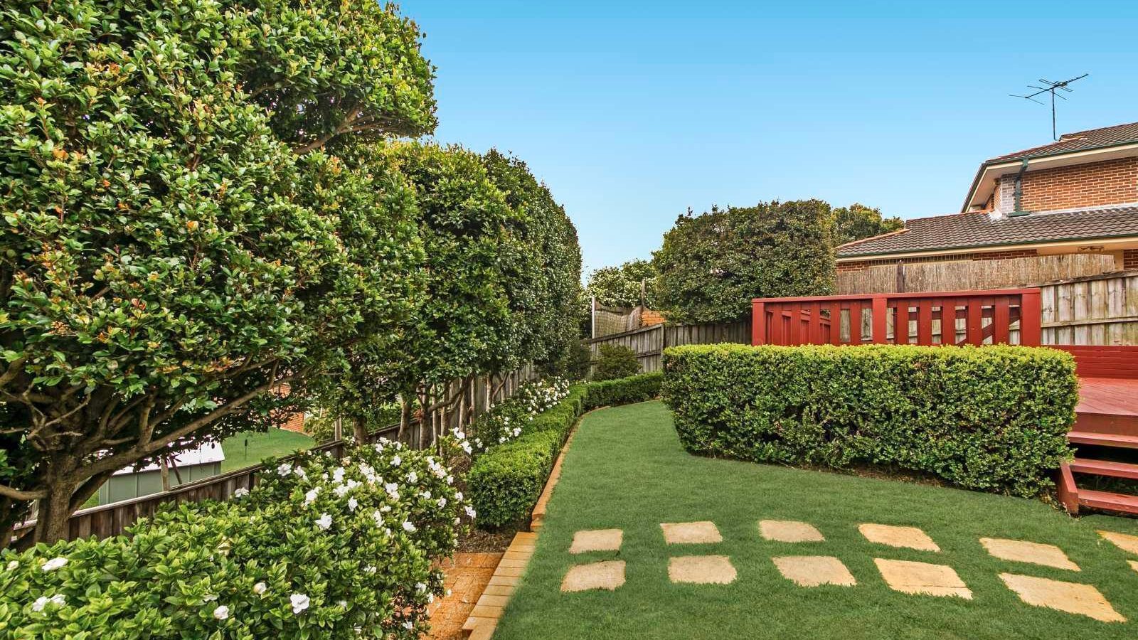 2/32A Taylor Street, West Pennant Hills NSW 2125 - photo 2