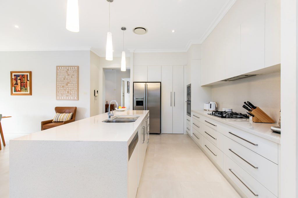 3 Chessington Terrace, Beaumont Hills NSW 2155 - photo 3