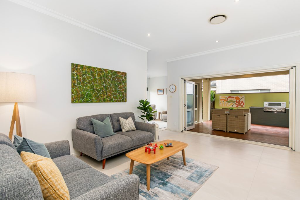 3 Chessington Terrace, Beaumont Hills NSW 2155 - photo 8