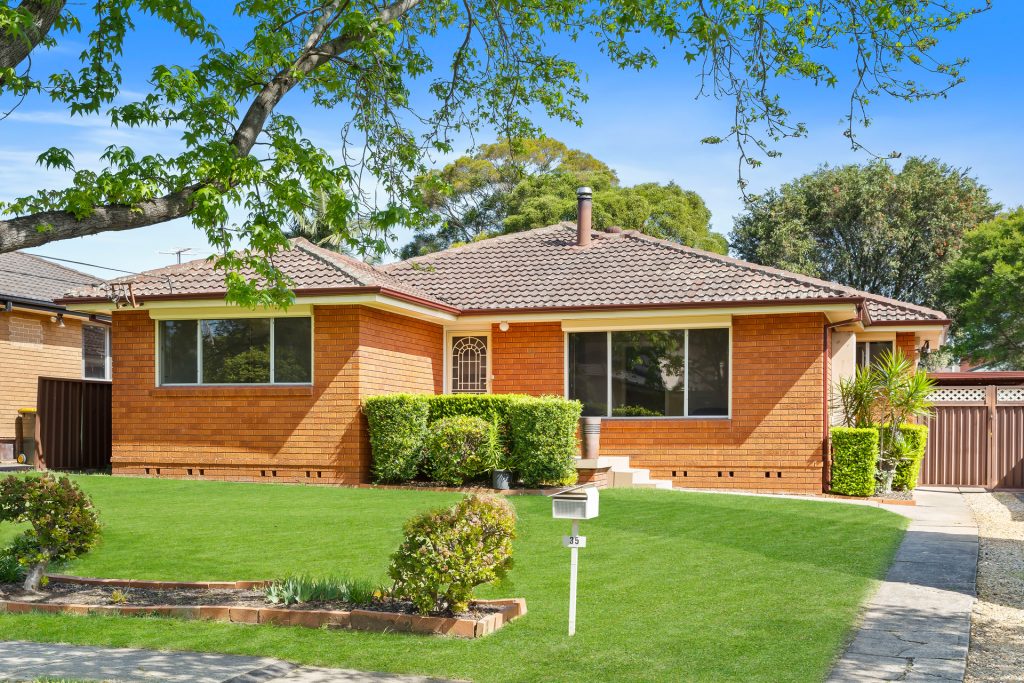 35 Myuna Crescent, Seven Hills NSW 2147 - McGrath West Group