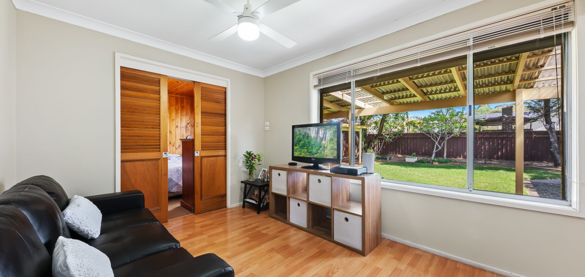 35 Myuna Crescent, Seven Hills NSW 2147 - photo 3