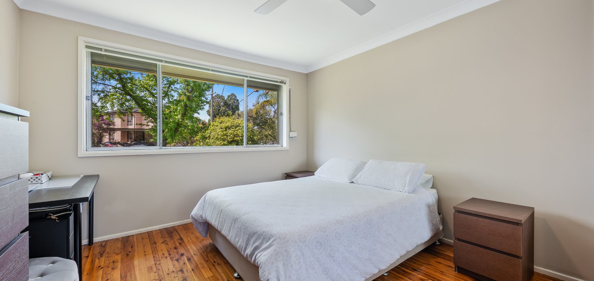 35 Myuna Crescent, Seven Hills NSW 2147 - photo 4