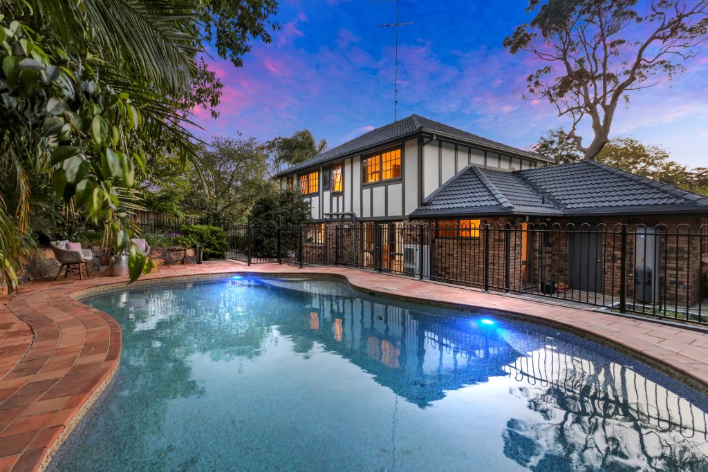 27 Gavin Place, Cherrybrook NSW 2126 - photo 2