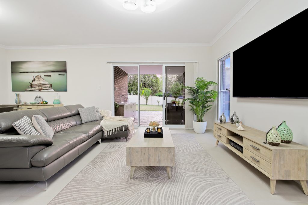 114 Ellam Drive, Seven Hills NSW 2147 - photo 2