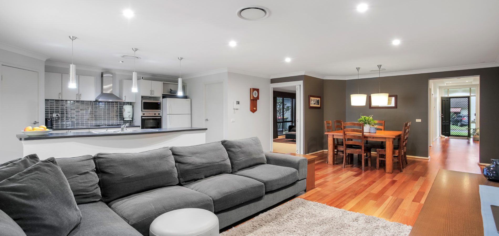 4 Mountfort Street, Lalor Park NSW 2147 - photo 2