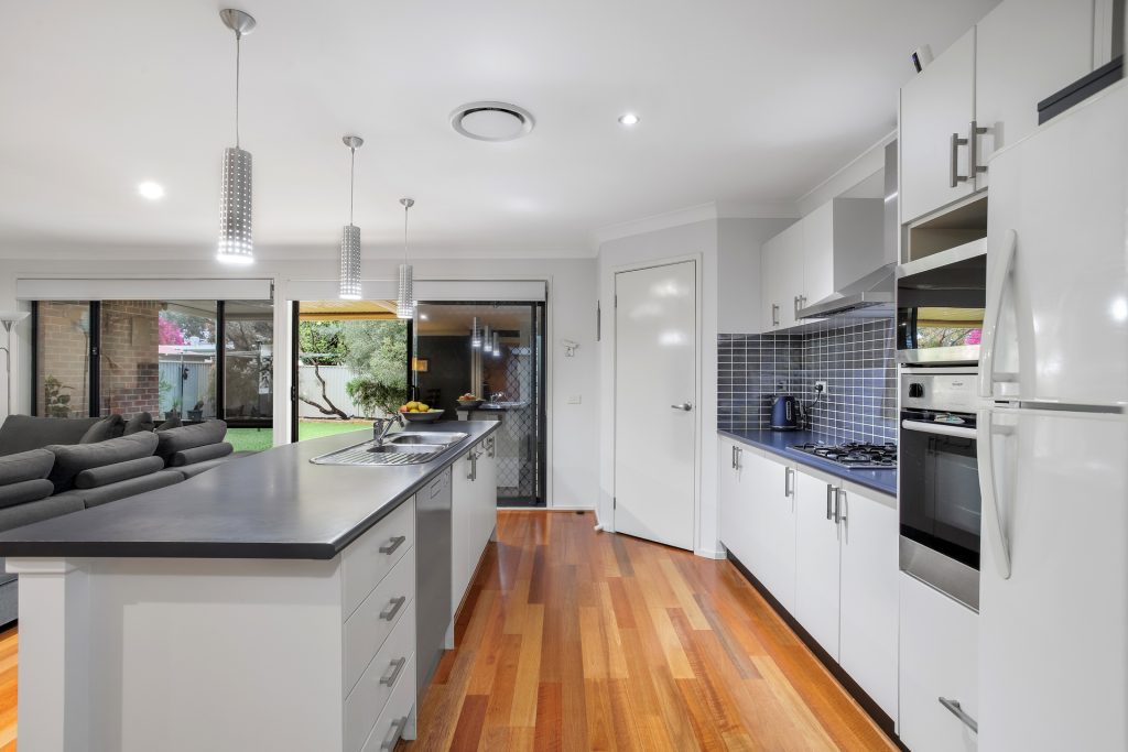 4 Mountfort Street, Lalor Park NSW 2147 - photo 6