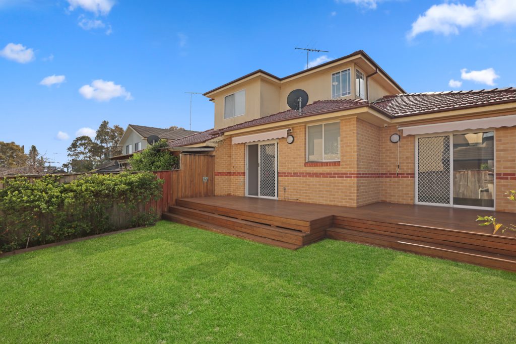 4 Jacqui Circuit, Norwest NSW 2153 - photo 2
