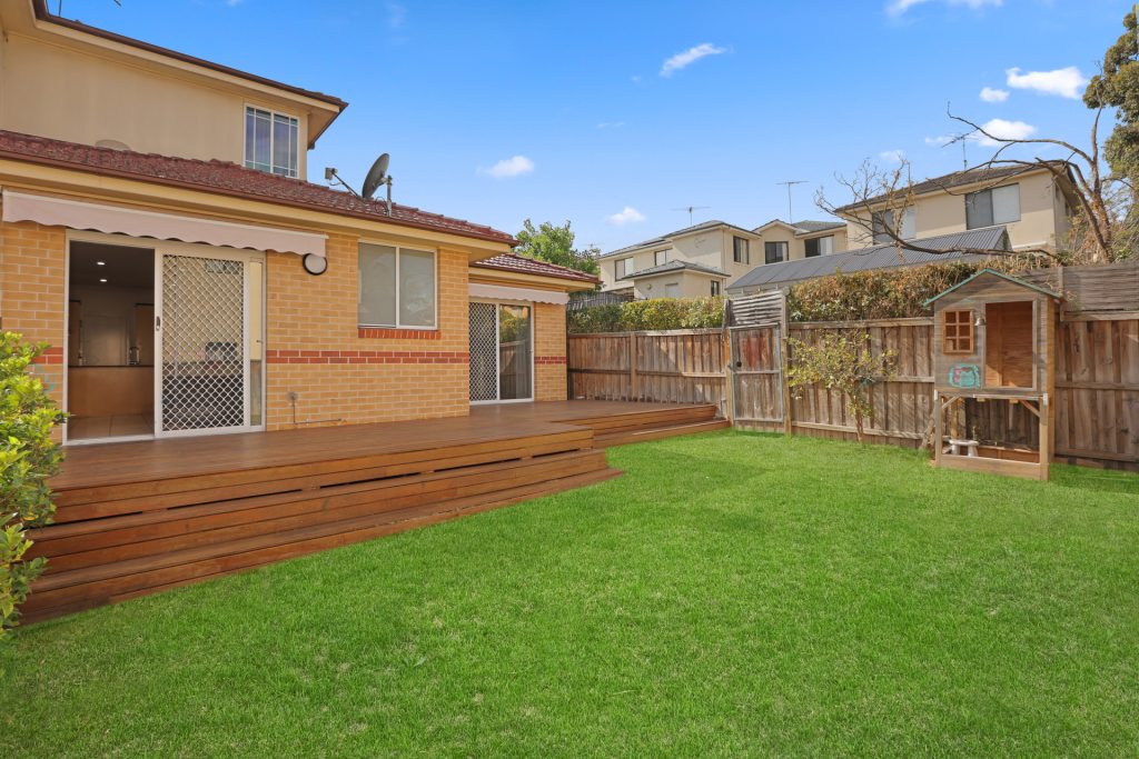 4 Jacqui Circuit, Norwest NSW 2153 - photo 12