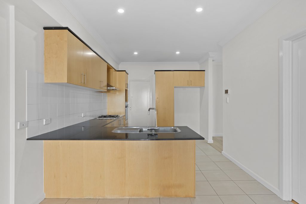4 Jacqui Circuit, Norwest NSW 2153 - photo 6