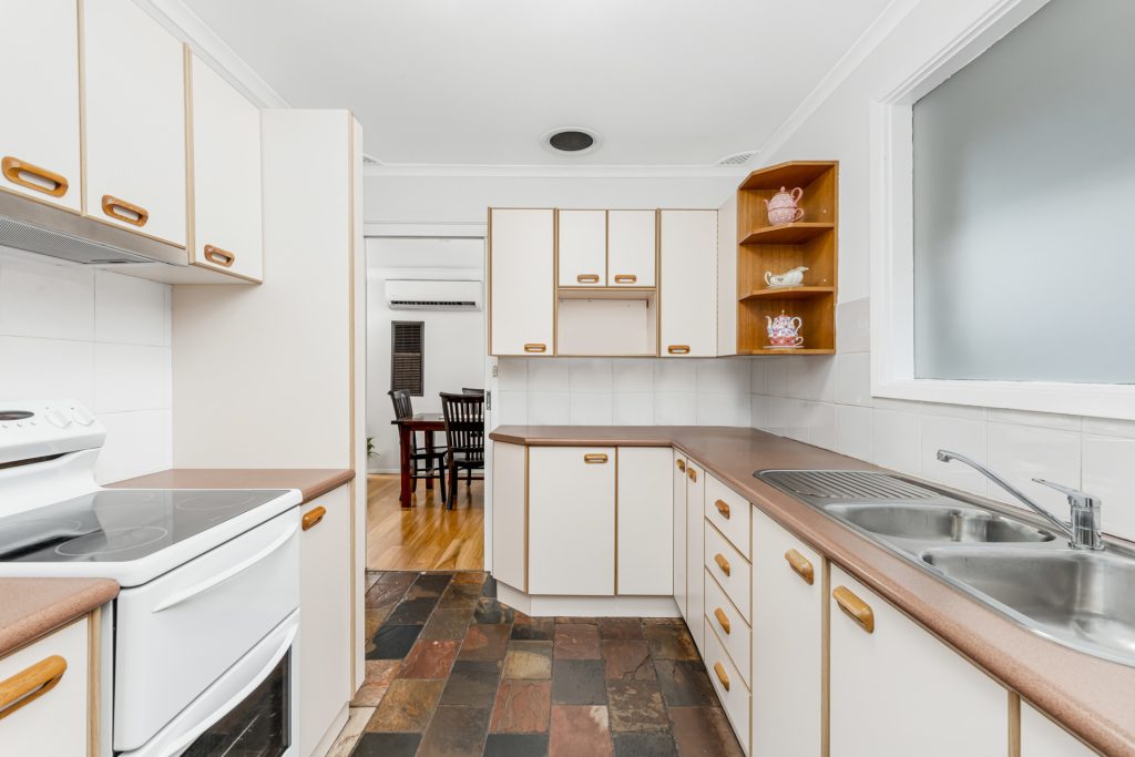 14 Gibbon Road, Winston Hills NSW 2153 - photo 3