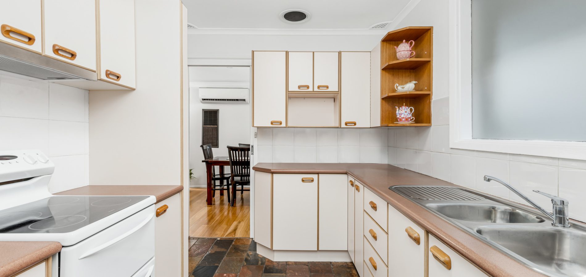 14 Gibbon Road, Winston Hills NSW 2153 - photo 3