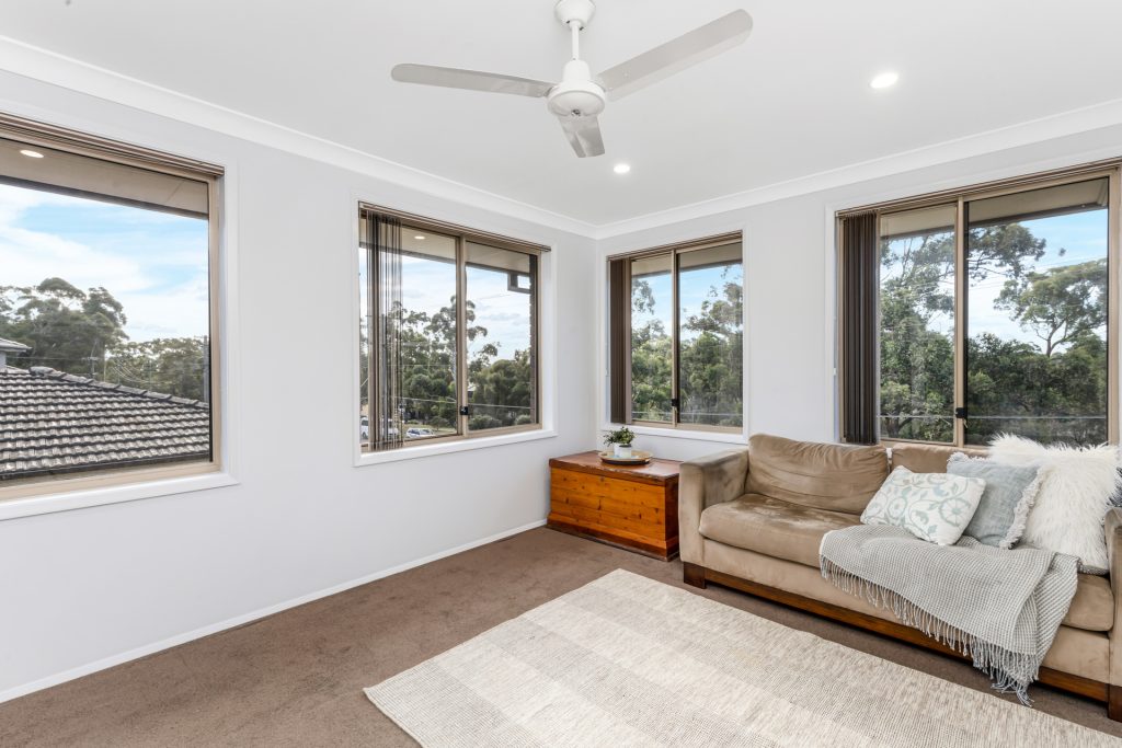 14 Gibbon Road, Winston Hills NSW 2153 - photo 5