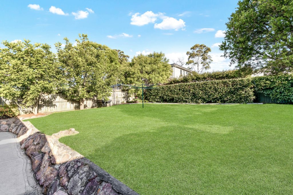 14 Gibbon Road, Winston Hills NSW 2153 - photo 9