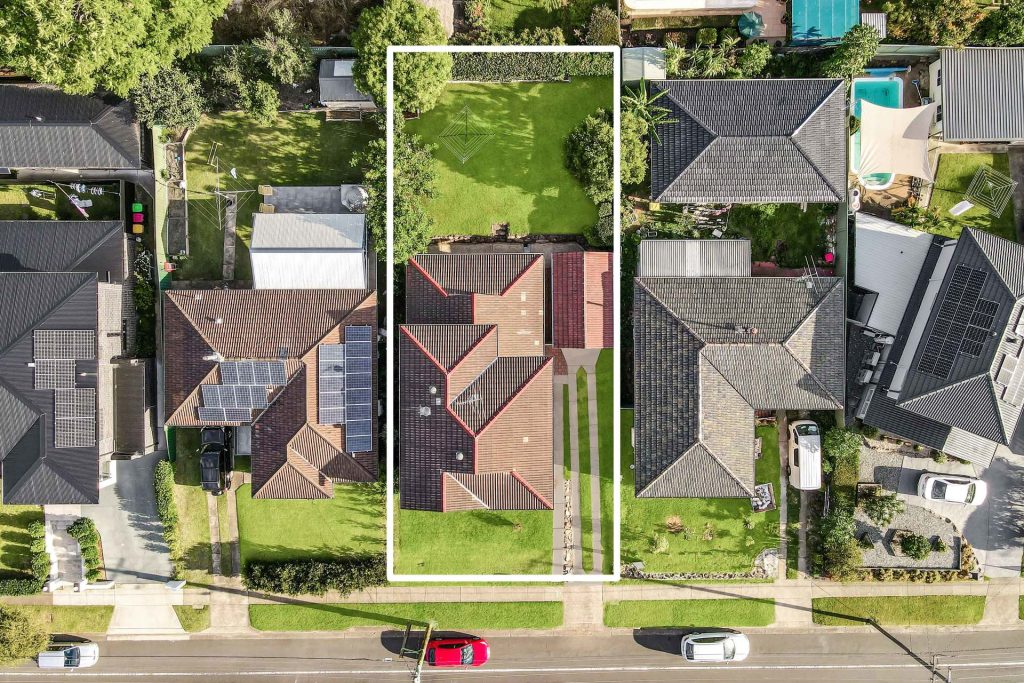 14 Gibbon Road, Winston Hills NSW 2153 - photo 10