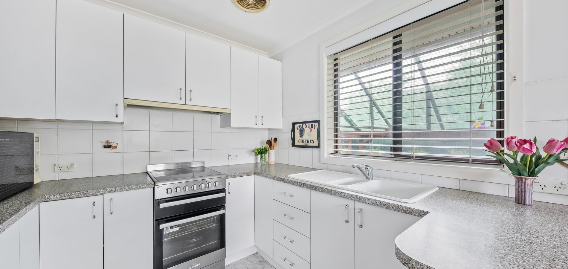 25 Wilton Road, Doonside NSW 2767 - photo 3