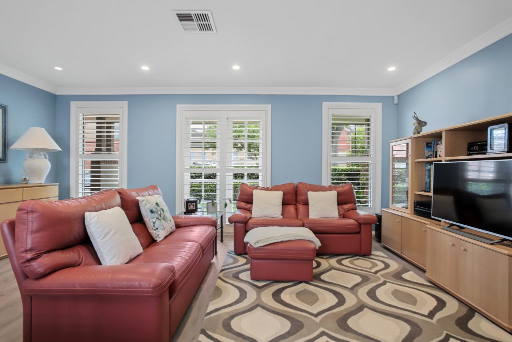 12 Hunterford Crescent, Oatlands NSW 2117 - photo 2