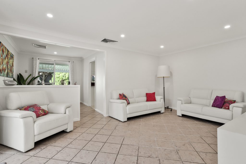 236 Madagascar Drive, Kings Park NSW 2148 - photo 4
