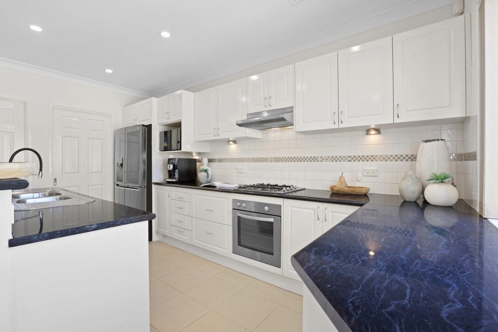 32 Damien Drive, Parklea NSW 2768 - photo 10