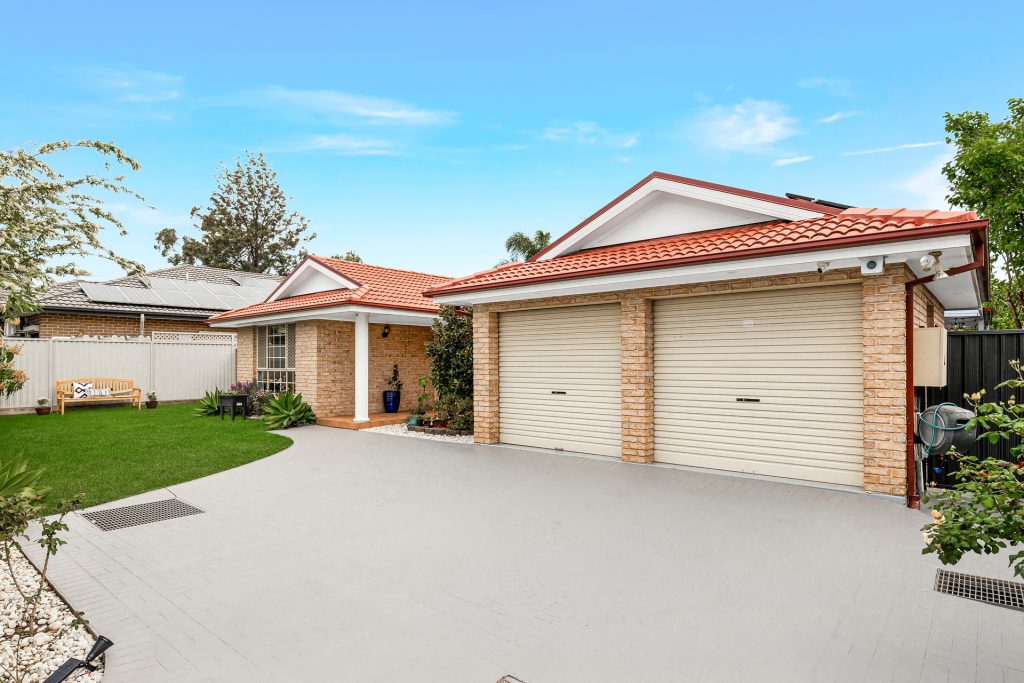 16A Carinya Road, Girraween NSW 2145 - photo 4