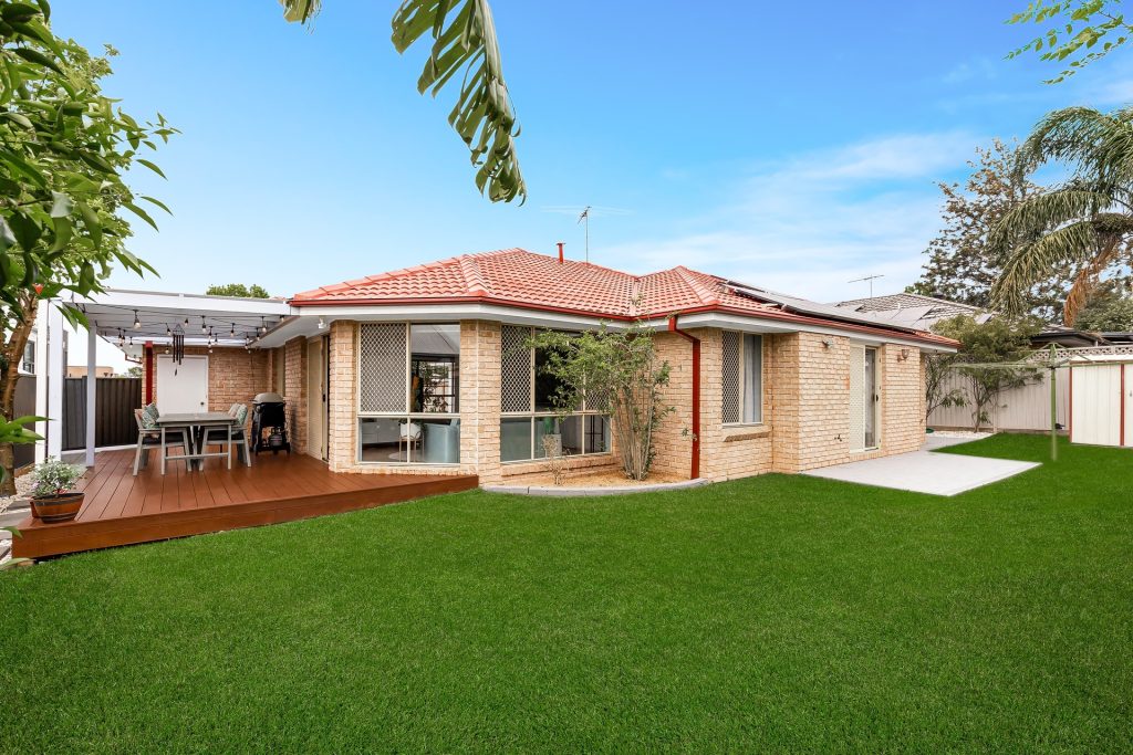 16A Carinya Road, Girraween NSW 2145 - photo 6