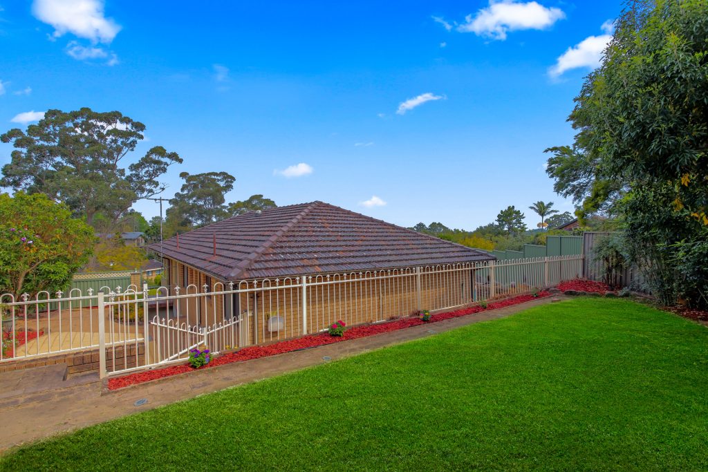 42 Ashley Avenue, West Pennant Hills NSW 2125 - photo 11