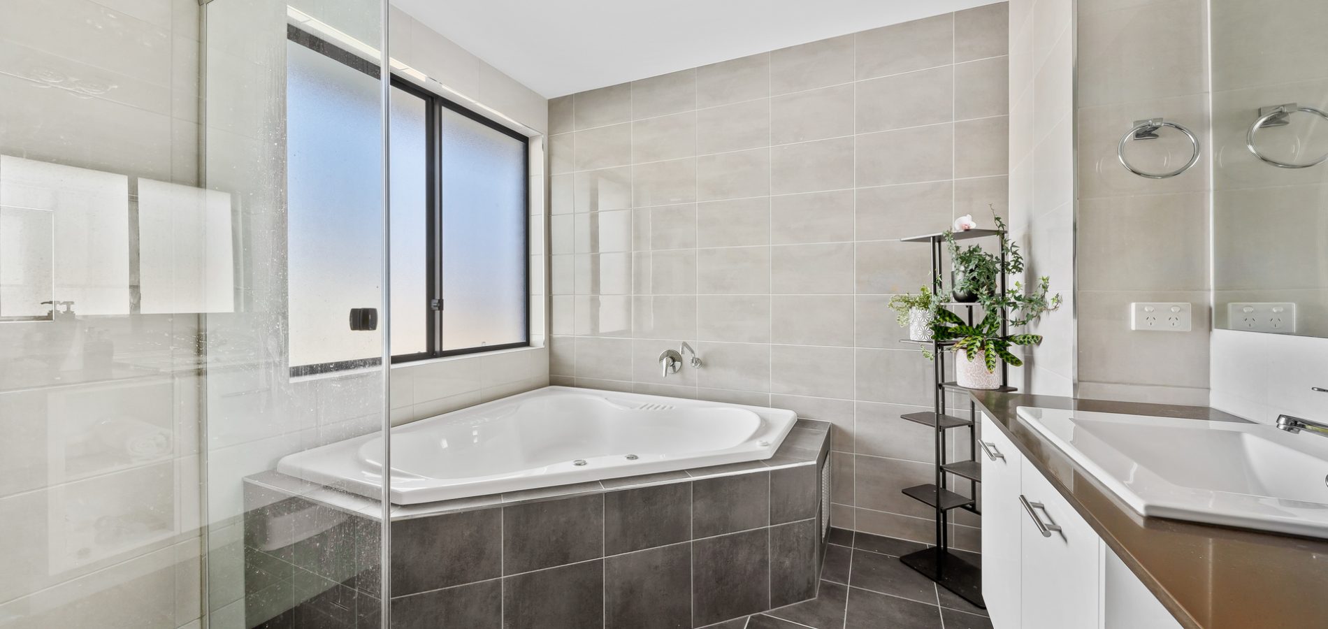 Sold - 28 Havilah Way - New Property in Silverdale - Real Estate by Peter Sutherland