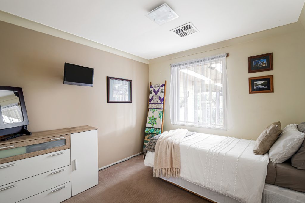 2 Botany Boulevard, Kings Langley NSW 2147 - photo 9