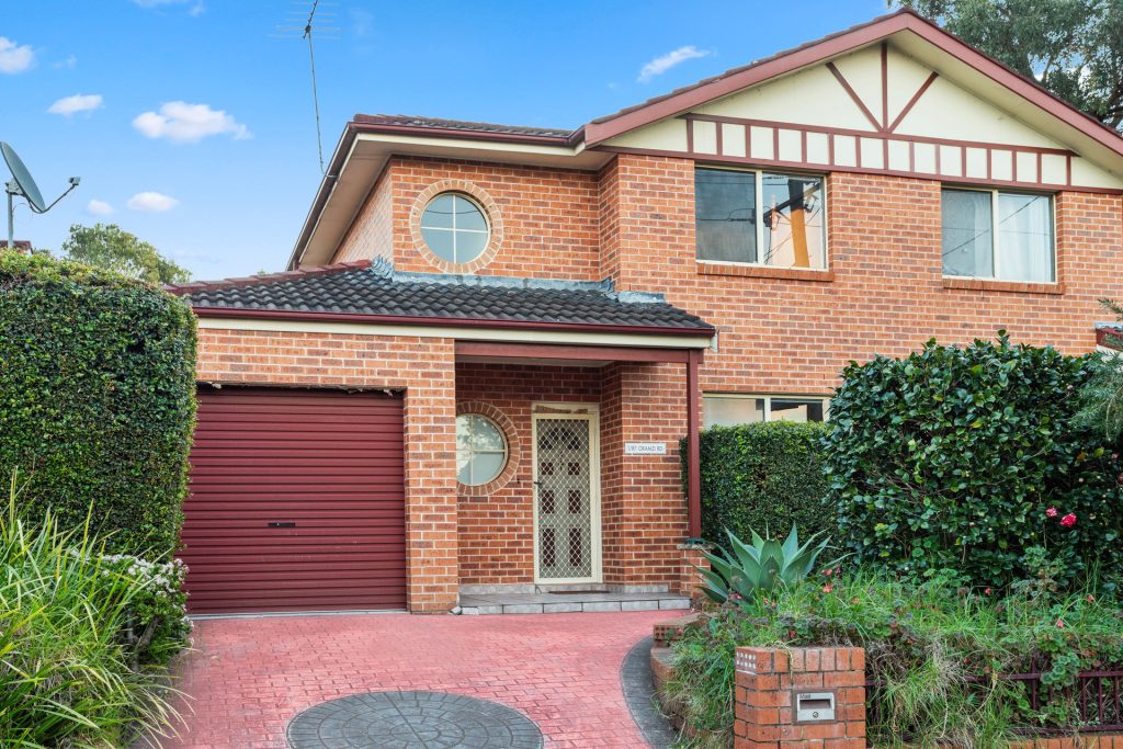 2/87 Oramzi Road, Girraween NSW 2145 - McGrath West Group