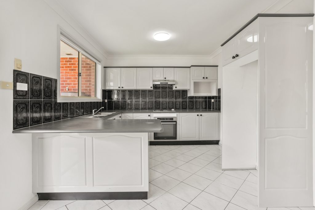 2/87 Oramzi Road, Girraween NSW 2145 - photo 4