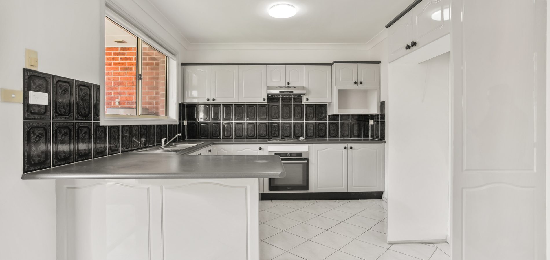 2/87 Oramzi Road, Girraween NSW 2145 - photo 4