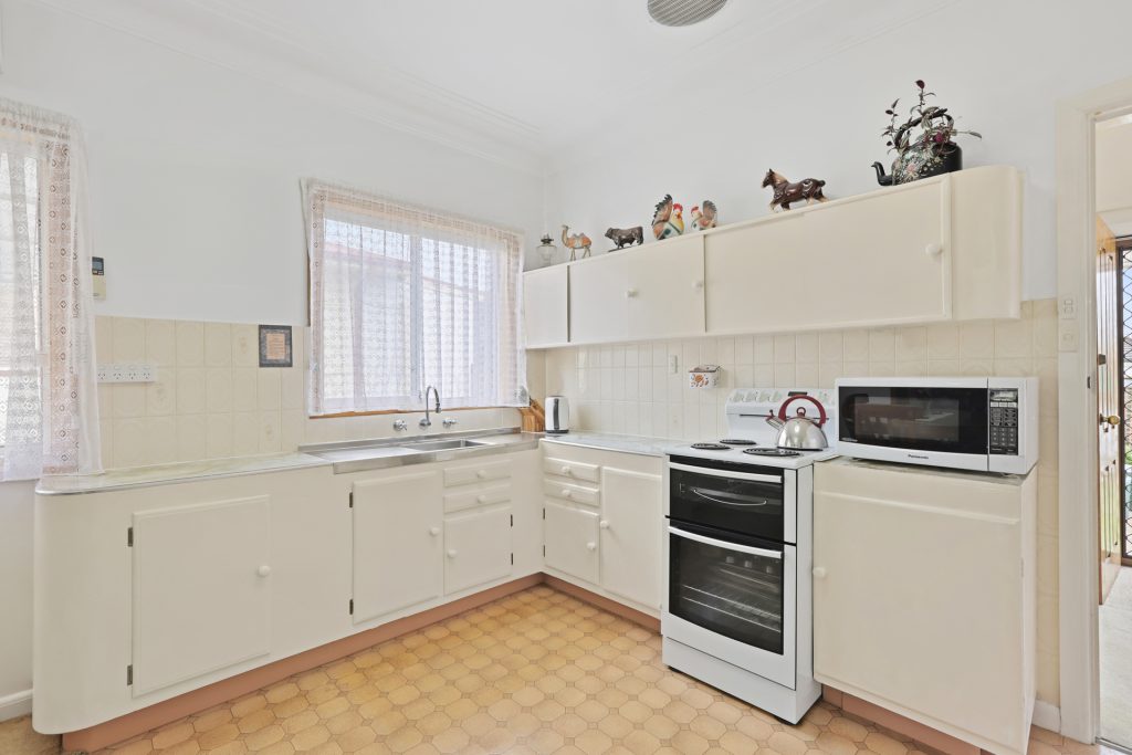 6 Maxwell Street, Blacktown NSW 2148 - photo 6