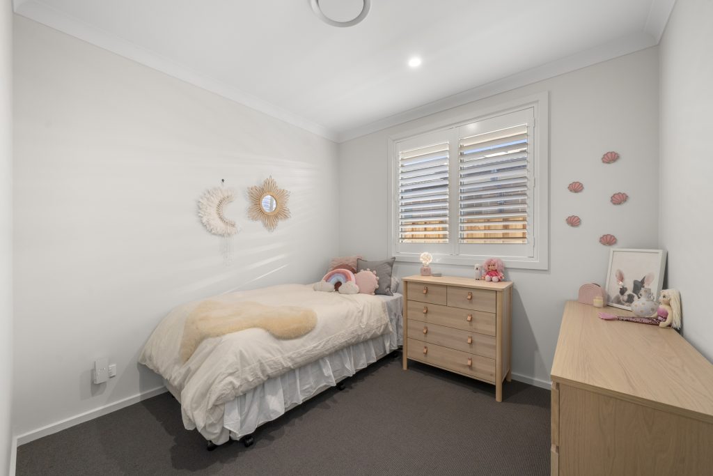 4 Crux Street, Box Hill NSW 2765 - photo 5