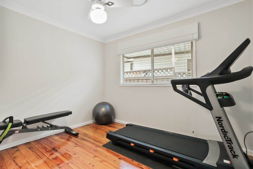11 Everest Street, Seven Hills NSW 2147 - photo 10
