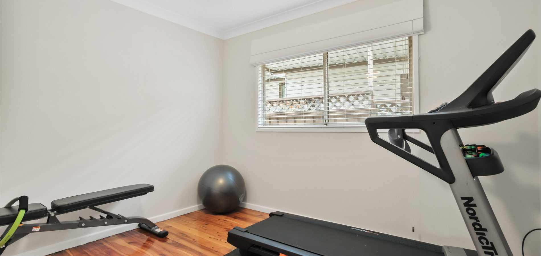 11 Everest Street, Seven Hills NSW 2147 - photo 10