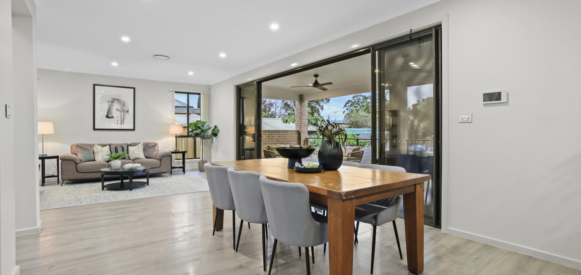 16 Charlton Road, Lalor Park NSW 2147 - photo 4