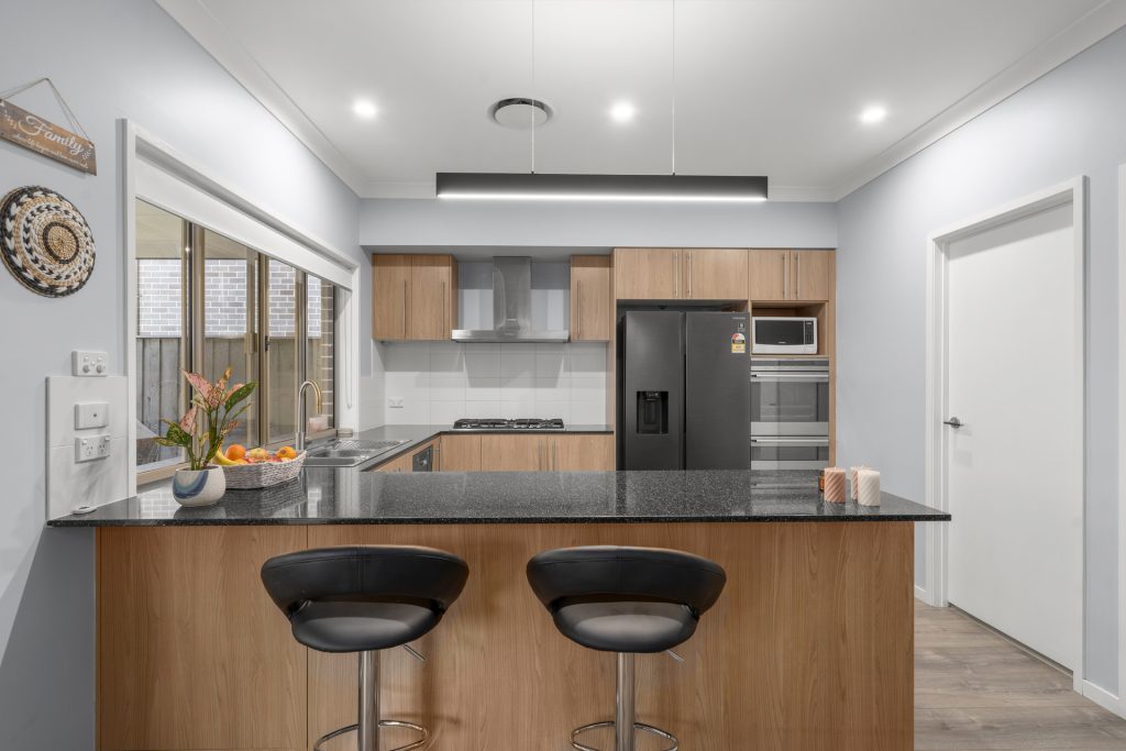 14 Carmargue Street, Beaumont Hills NSW 2155 - photo 4