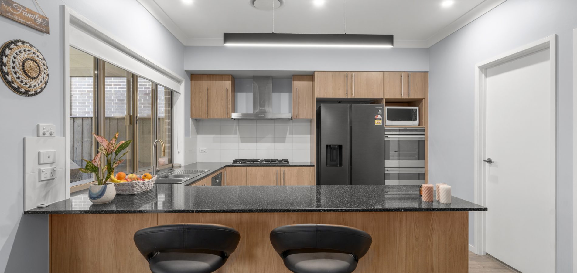 14 Carmargue Street, Beaumont Hills NSW 2155 - photo 4