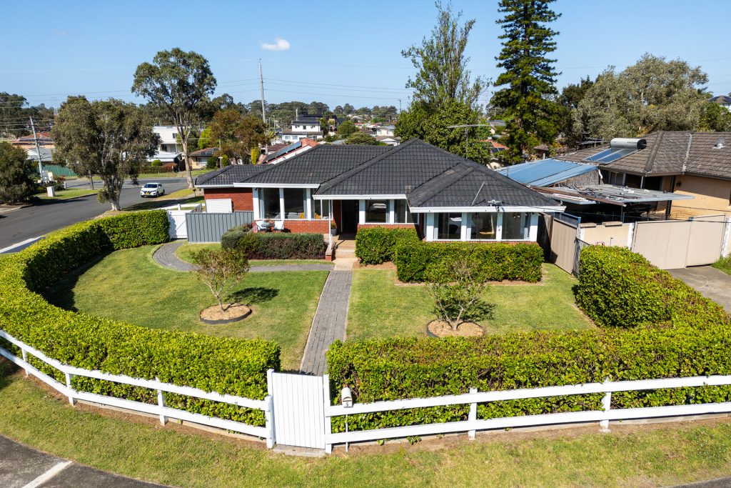 5 Nevis Crescent, Seven Hills NSW 2147 - photo 12