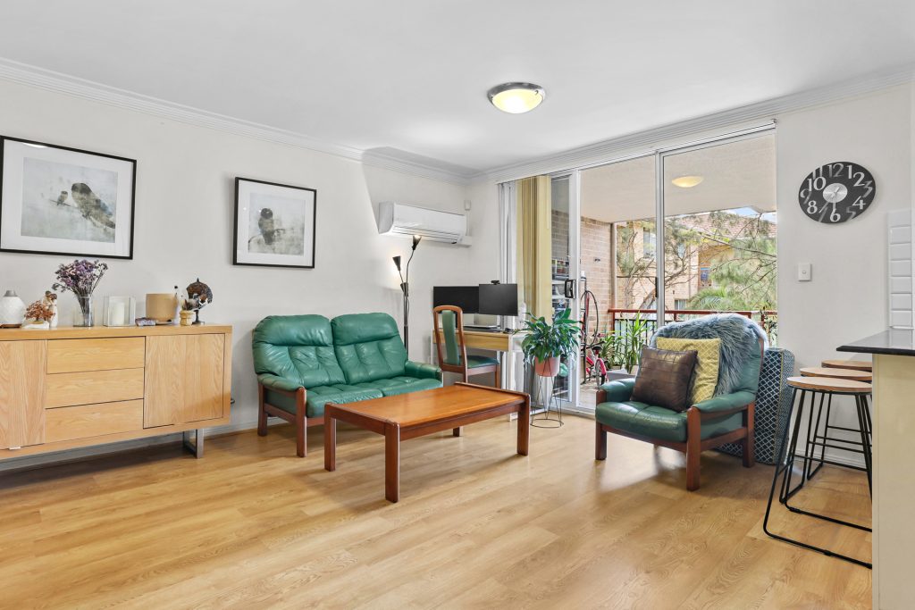 6/31-33 Moss Place, Westmead NSW 2145 - photo 2