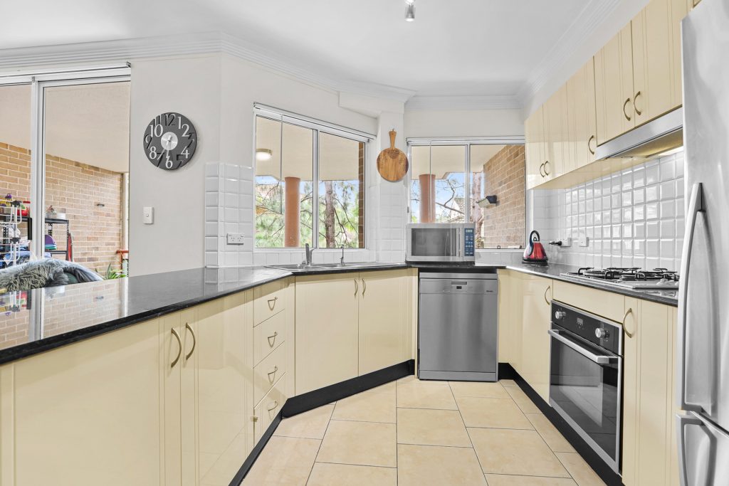 6/31-33 Moss Place, Westmead NSW 2145 - photo 10