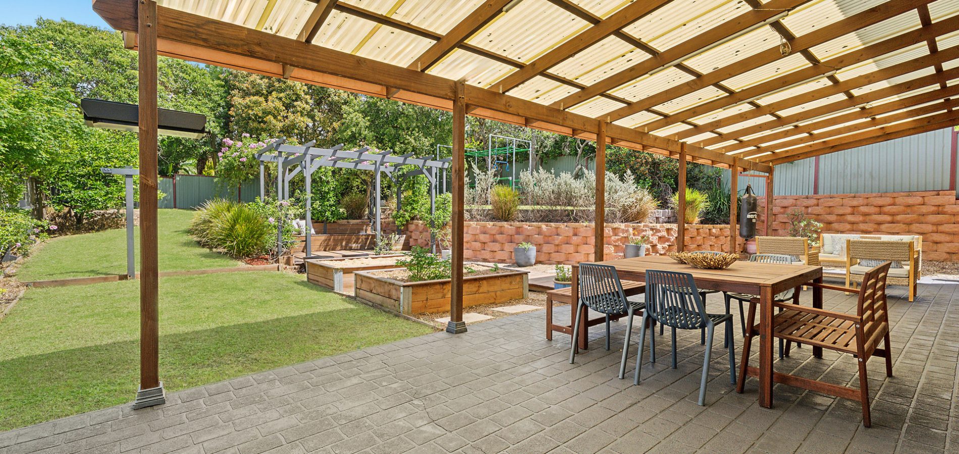 7 Grovewood Place, Castle Hill NSW 2154 - photo 15