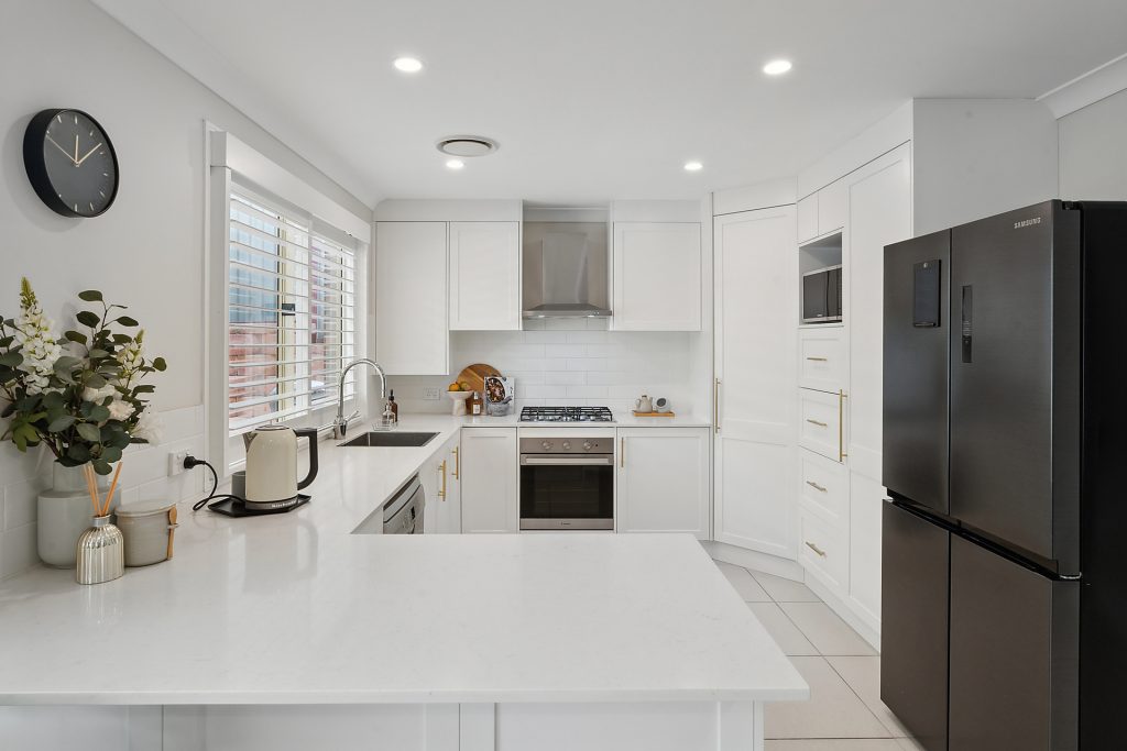 7 Grovewood Place, Castle Hill NSW 2154 - photo 3