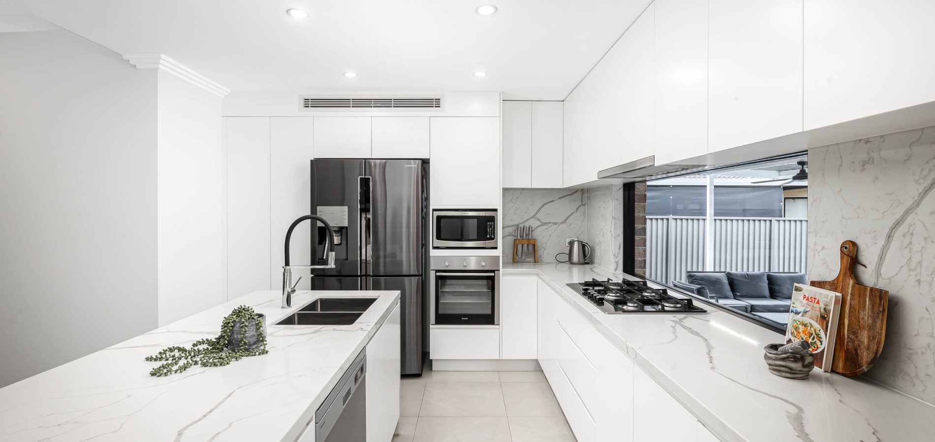 29 Irrigation Road, South Wentworthville NSW 2145 - photo 4