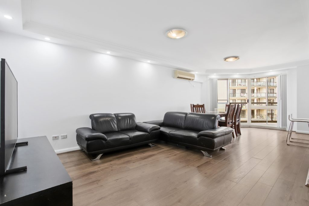 703/91C Bridge Road, Westmead NSW 2145 - photo 2