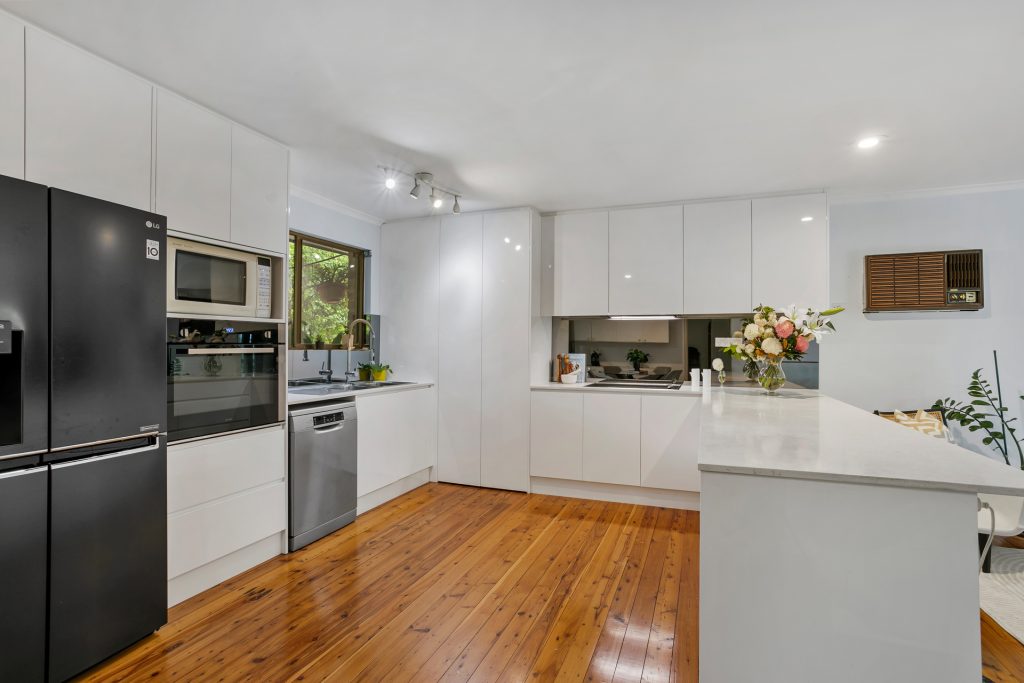 21 Timothy Avenue, Castle Hill NSW 2154 - photo 2