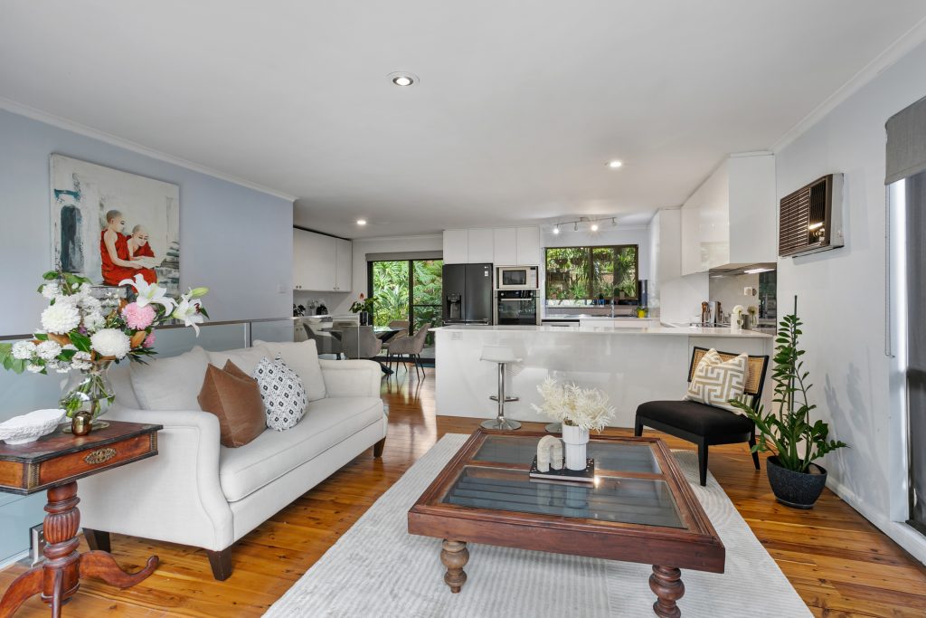 21 Timothy Avenue, Castle Hill NSW 2154 - photo 4